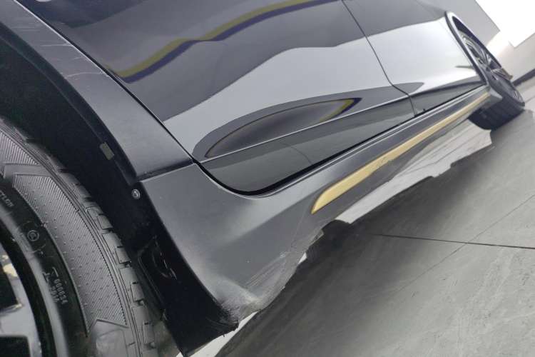 Used Dongfeng Aeolus Yixuan MAX 2021 1.5T Nightbreak Dawn Edition Right Side Sill