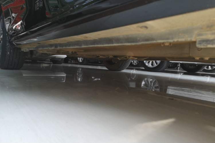 Used Dongfeng Aeolus Yixuan MAX 2021 1.5T Super-Powered Dad Edition Right Side Sill