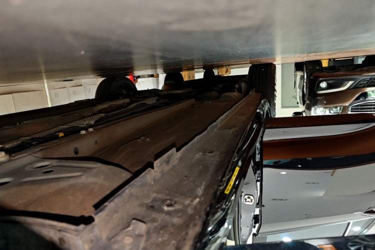 Used Dongfeng Aeolus Yixuan MAX 2021 1.5T Ultra-Stylish Trendsetter Edition Right Side Sill