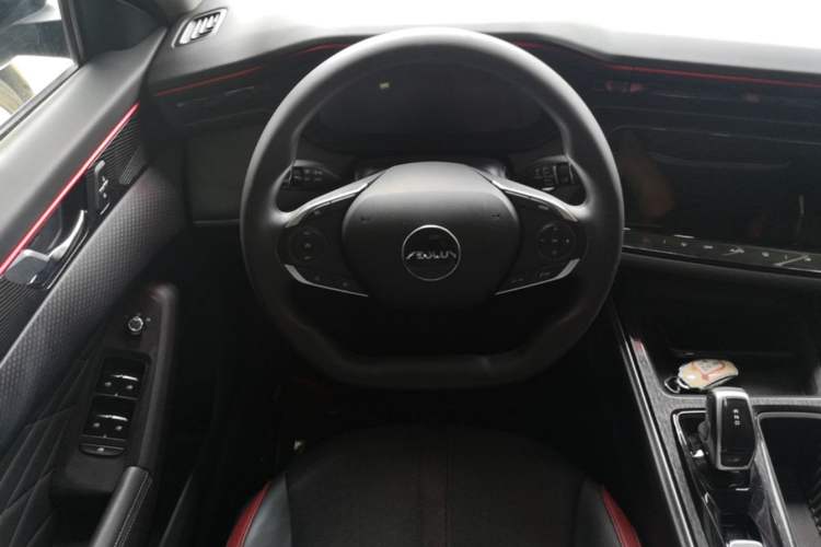 Used Dongfeng Aeolus Yixuan MAX 2021 1.5T Super-Powered Dad Edition Steering Wheel