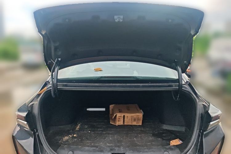 Used Dongfeng Aeolus Yixuan MAX 2021 1.5T Super-Powered Dad Edition Trunk