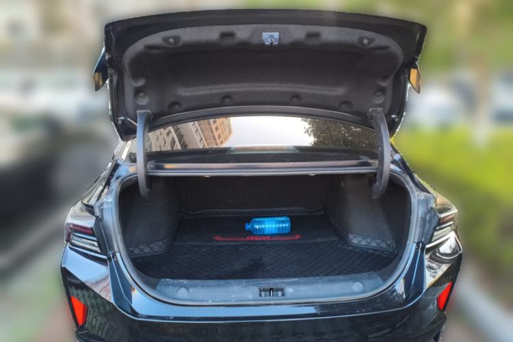 Used Dongfeng Aeolus Yixuan MAX 2021 1.5T Dark Night Sharp Edition Trunk