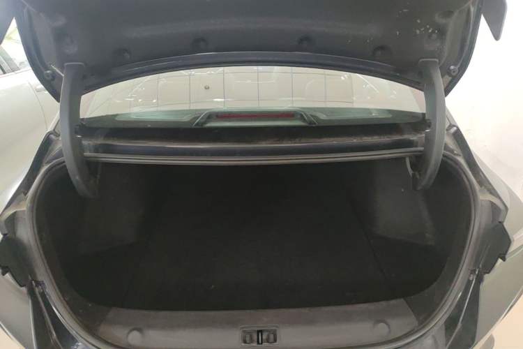Used Dongfeng Aeolus Yixuan MAX 2021 1.5T Nightbreak Dawn Edition Trunk