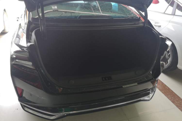 Used Dongfeng Aeolus Yixuan MAX 2021 1.5T Super-Powered Dad Edition Trunk
