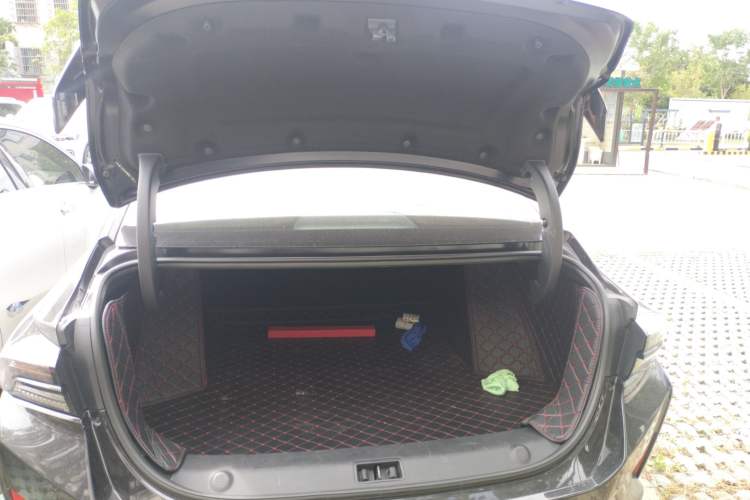 Used Dongfeng Aeolus Yixuan MAX 2021 1.5T Dark Night Sharp Edition Trunk