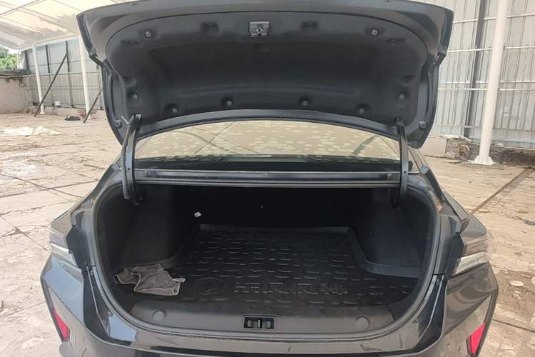 Used Dongfeng Aeolus Yixuan MAX 2021 1.5T Super-Powered Dad Edition Trunk