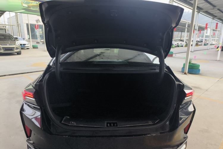 Used Dongfeng Aeolus Yixuan MAX 2021 1.5T Ultra-Stylish Trendsetter Edition Trunk