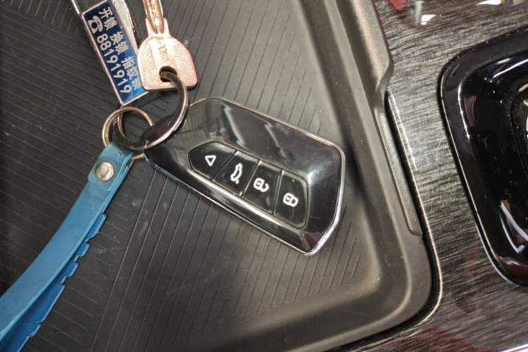 Used Dongfeng Aeolus Yixuan MAX 2021 1.5T Ultra-Stylish Trendsetter Edition Vehicle Key