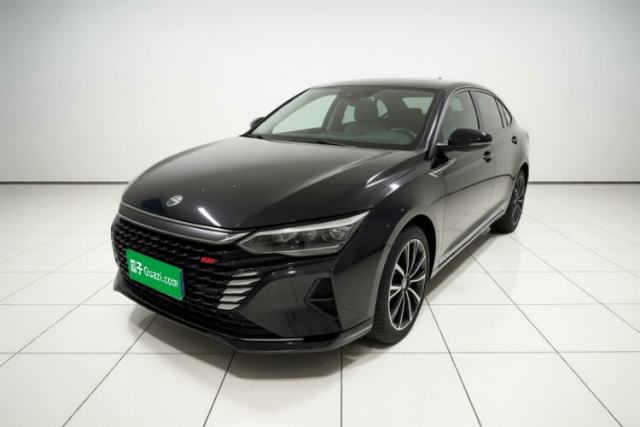 Używany Dongfeng Aeolus Yixuan MAX 2021 1.5T Super Cool Dad Edition
