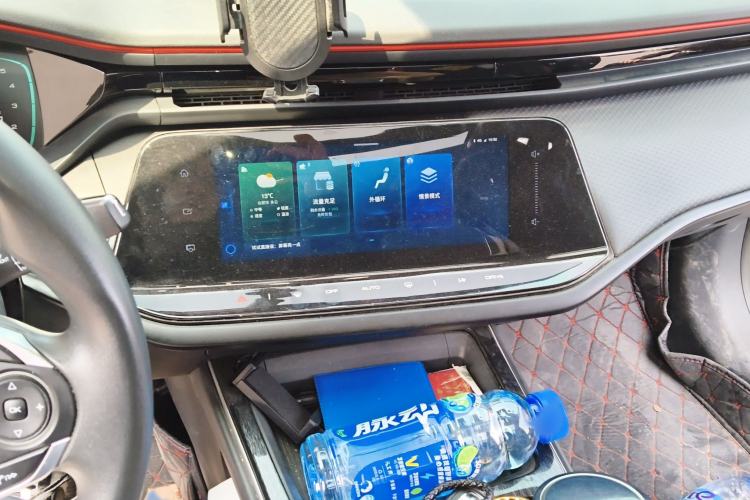 Used Dongfeng Aeolus Yixuan MAX 2021 1.5T Super-Powered Dad Edition Audio And AC Panel