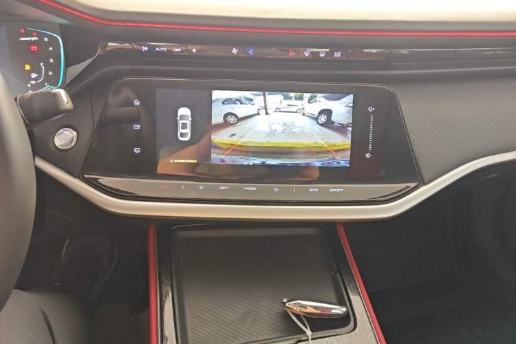 Used Dongfeng Aeolus Yixuan MAX 2021 1.5T Ultra-Stylish Trendsetter Edition Audio And AC Panel