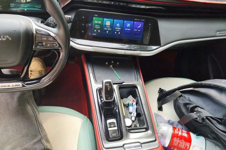 Used Dongfeng Aeolus Yixuan MAX 2021 1.5T Ultra-Stylish Trendsetter Edition Audio And AC Panel