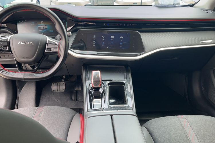 Used Dongfeng Aeolus Yixuan MAX 2021 1.5T Super-Powered Dad Edition Audio And AC Panel