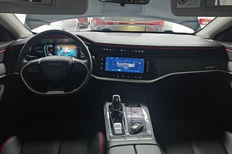 Used Dongfeng Aeolus Yixuan MAX 2021 1.5T Super-Powered Dad Edition Center Console