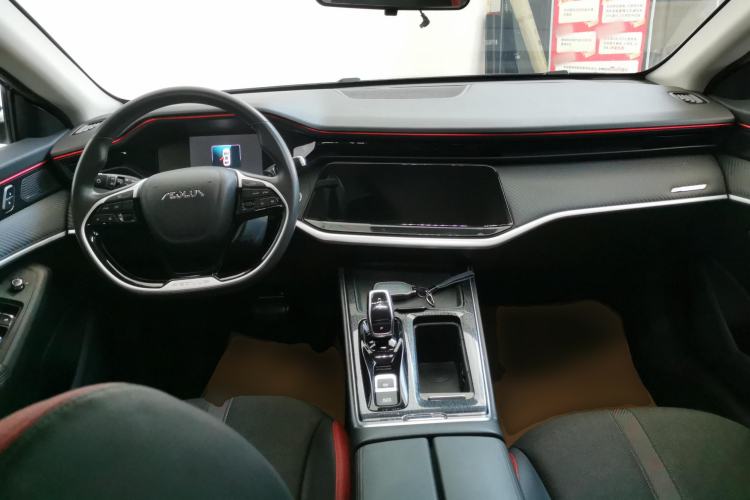 Used Dongfeng Aeolus Yixuan MAX 2021 1.5T Super-Powered Dad Edition Center Console