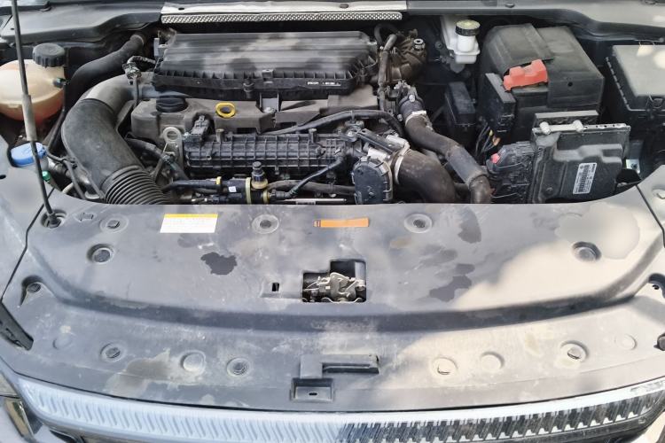 Used Dongfeng Aeolus Yixuan MAX 2021 1.5T Super-Powered Dad Edition Engine Bay