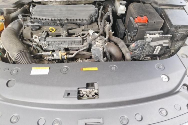 Used Dongfeng Aeolus Yixuan MAX 2021 1.5T Super Cool Dad Edition Engine Bay