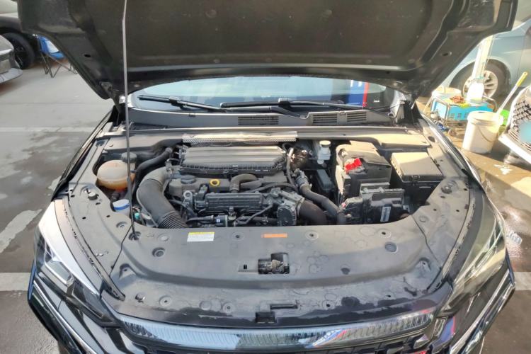 Used Dongfeng Aeolus Yixuan MAX 2021 1.5T Super-Powered Dad Edition Engine Bay