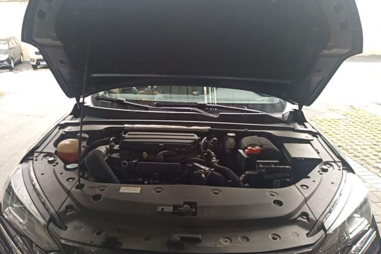 Used Dongfeng Aeolus Yixuan MAX 2021 1.5T Super-Powered Dad Edition Engine Bay