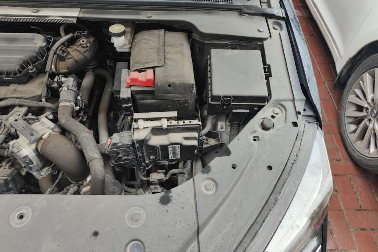 Used Dongfeng Aeolus Yixuan MAX 2021 1.5T Ultra-Stylish Trendsetter Edition Engine Bay Left