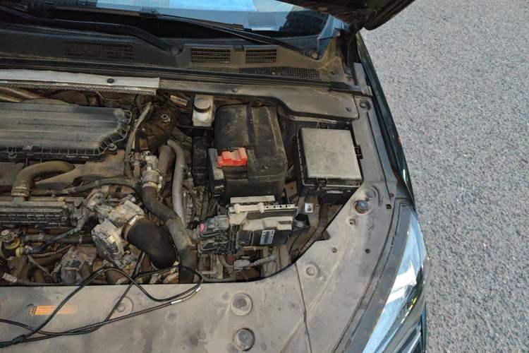 Used Dongfeng Aeolus Yixuan MAX 2021 1.5T Super Cool Dad Edition Engine Bay Left