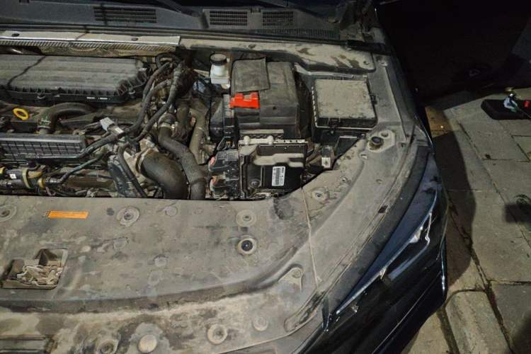 Used Dongfeng Aeolus Yixuan MAX 2021 1.5T Ultra-Stylish Trendsetter Edition Engine Bay Left