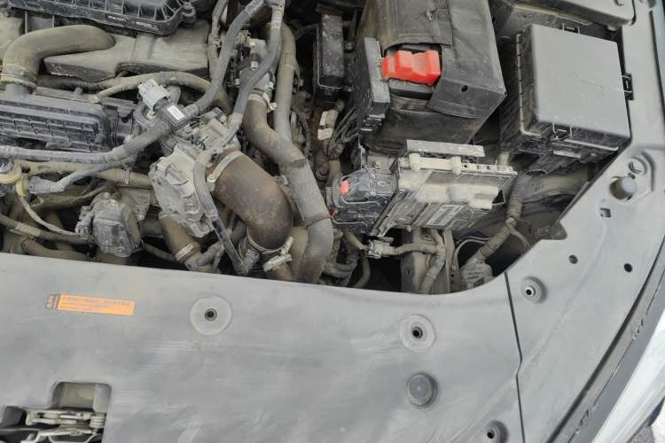 Used Dongfeng Aeolus Yixuan MAX 2021 1.5T Super Cool Dad Edition Engine Bay Left