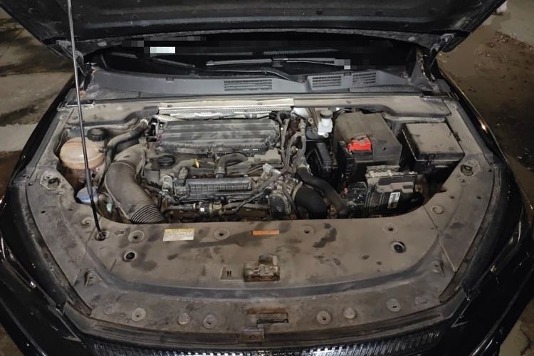 Used Dongfeng Aeolus Yixuan MAX 2021 1.5T Super-Powered Dad Edition Engine Bay