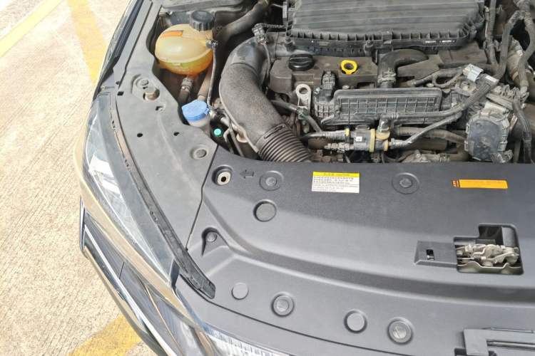 Used Dongfeng Aeolus Yixuan MAX 2021 1.5T Super Cool Dad Edition Engine Bay Right