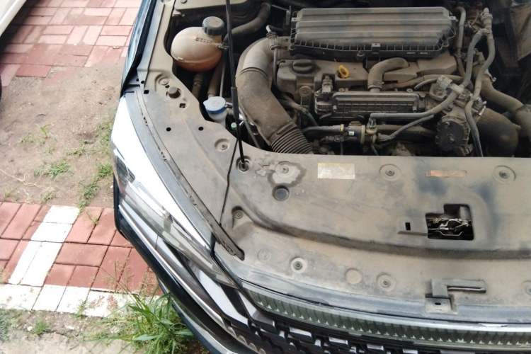 Used Dongfeng Aeolus Yixuan MAX 2021 1.5T Super-Powered Dad Edition Engine Bay Right
