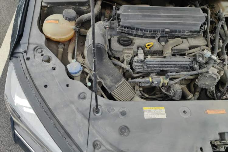 Used Dongfeng Aeolus Yixuan MAX 2021 1.5T Super Cool Dad Edition Engine Bay Right