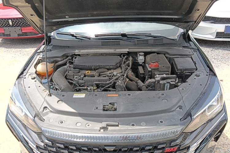 Used Dongfeng Aeolus Yixuan MAX 2021 1.5T Starry Edition Engine Bay