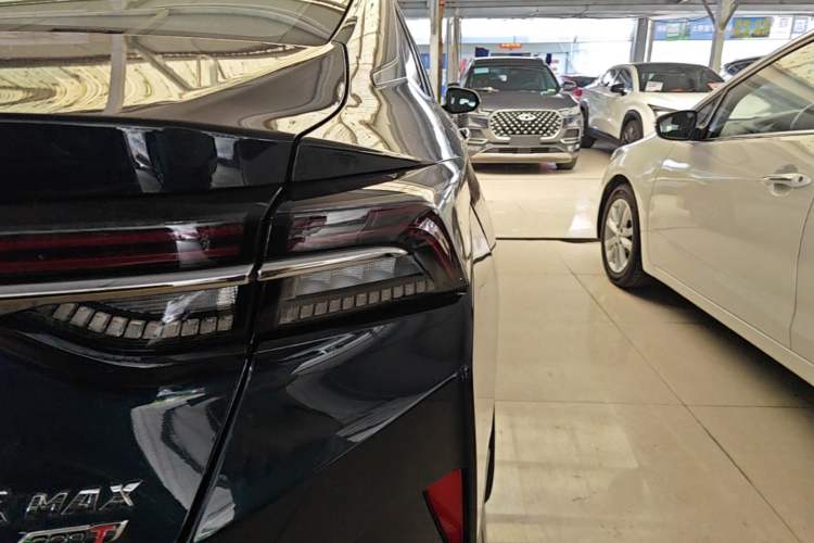 Used Dongfeng Aeolus Yixuan MAX 2021 1.5T Ultra-Stylish Trendsetter Edition Exterior 3