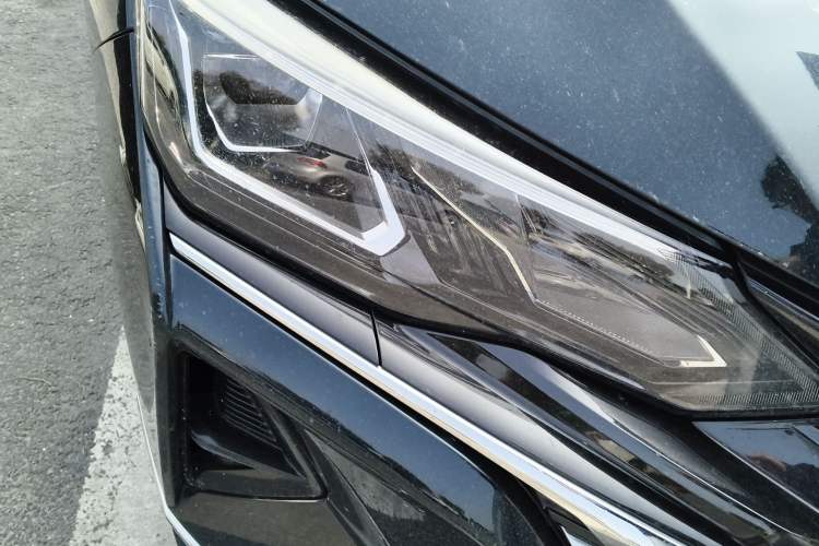 Used Dongfeng Aeolus Yixuan MAX 2021 1.5T Super-Powered Dad Edition Exterior 6