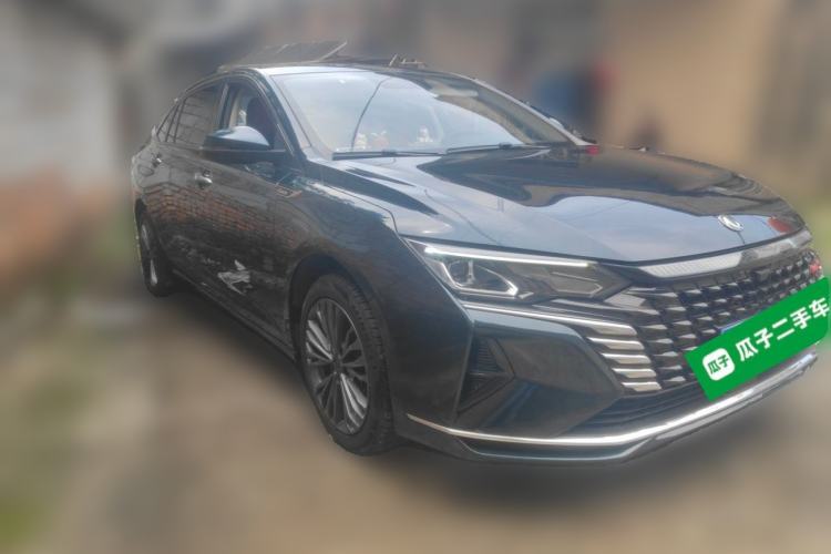 Used Dongfeng Aeolus Yixuan MAX 2021 1.5T Ultra-Stylish Trendsetter Edition Front Right 45 Deg