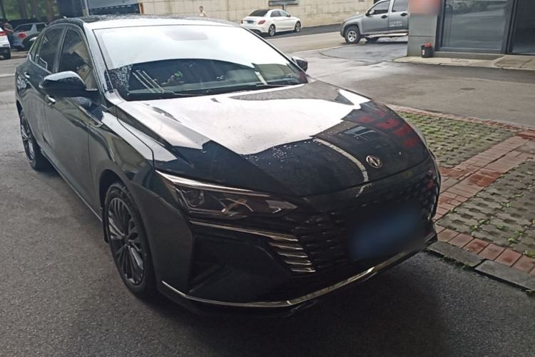Used Dongfeng Aeolus Yixuan MAX 2021 1.5T Super-Powered Dad Edition Front Right 45 Deg