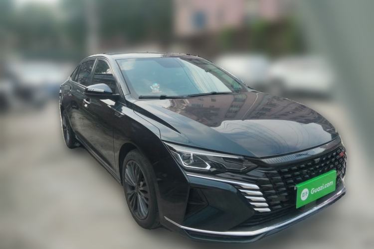 Used Dongfeng Aeolus Yixuan MAX 2021 1.5T Super-Powered Dad Edition Front Right 45 Deg
