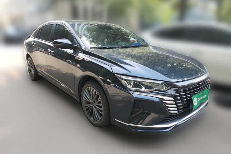 Used Dongfeng Aeolus Yixuan MAX 2021 1.5T Ultra-Stylish Trendsetter Edition Front Right 45 Deg