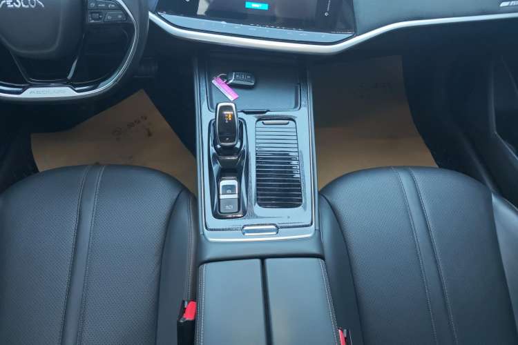 Used Dongfeng Aeolus Yixuan MAX 2021 1.5T Super Cool Dad Edition Gear Lever
