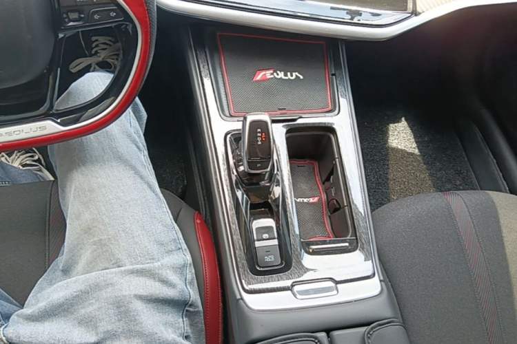 Used Dongfeng Aeolus Yixuan MAX 2021 1.5T Starry Edition Gear Lever
