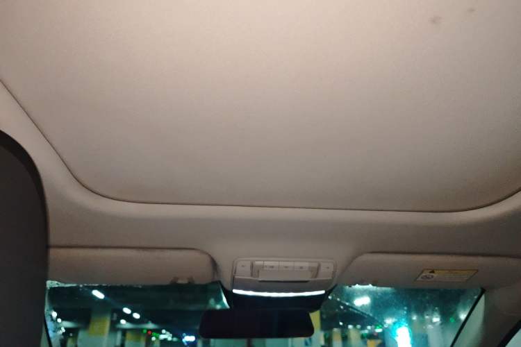 Used Dongfeng Aeolus Yixuan MAX 2021 1.5T Super Cool Trendy Dad Edition Headliner