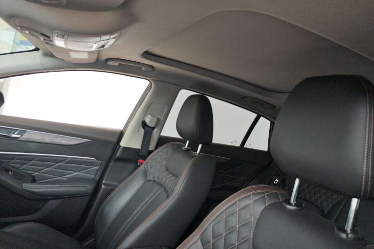Used Dongfeng Aeolus Yixuan MAX 2021 1.5T Super Cool Dad Edition Headliner