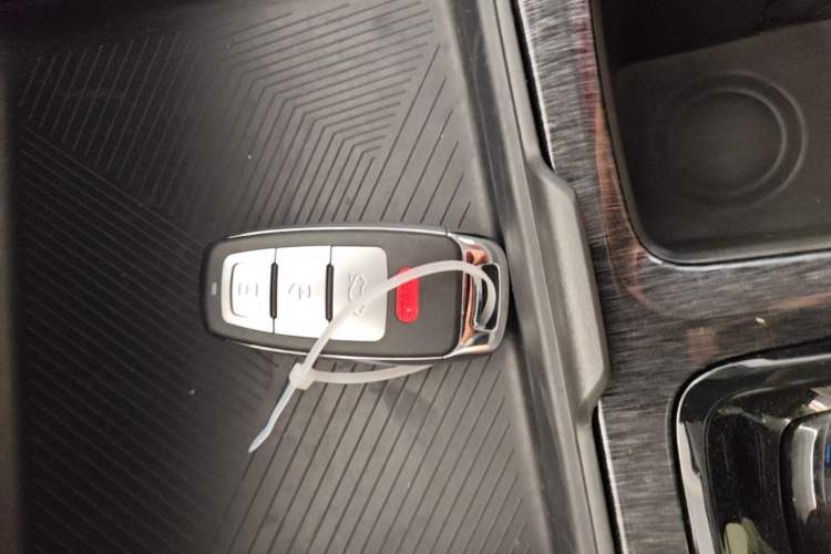 Used Dongfeng Aeolus Yixuan MAX 2021 1.5T Ultra-Stylish Trendsetter Edition Interior 1