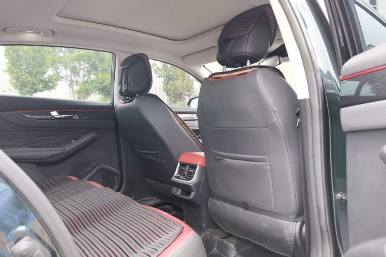 Used Dongfeng Aeolus Yixuan MAX 2021 1.5T Ultra-Stylish Trendsetter Edition Interior 2