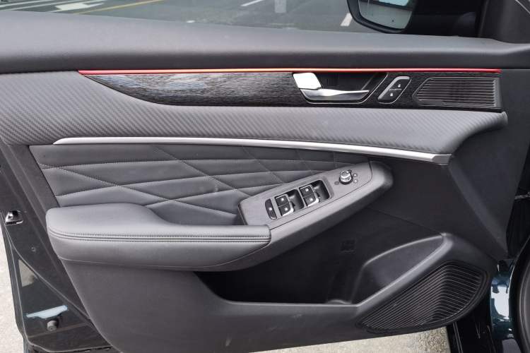 Used Dongfeng Aeolus Yixuan MAX 2021 1.5T Ultra-Stylish Trendsetter Edition Interior 5