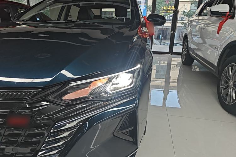 Used Dongfeng Aeolus Yixuan MAX 2021 1.5T Super-Powered Dad Edition Left Front Headlight