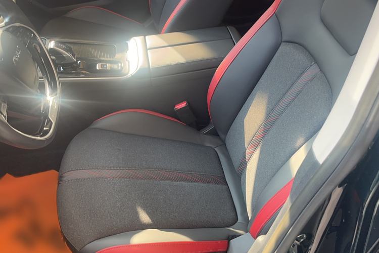 Used Dongfeng Aeolus Yixuan MAX 2021 1.5T Super-Powered Dad Edition Left Front Seat