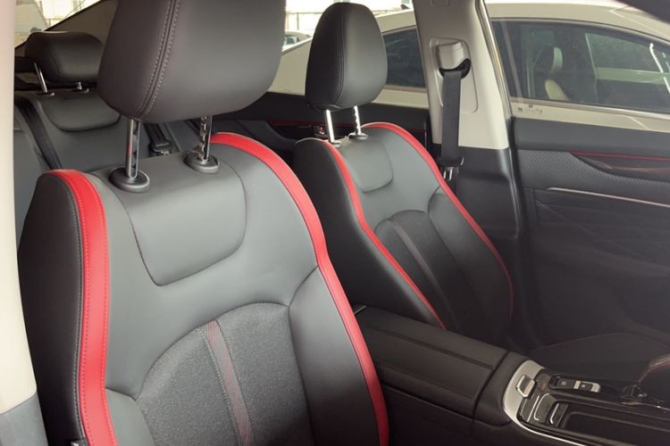 Used Dongfeng Aeolus Yixuan MAX 2021 1.5T Super-Powered Dad Edition Left Front Seat