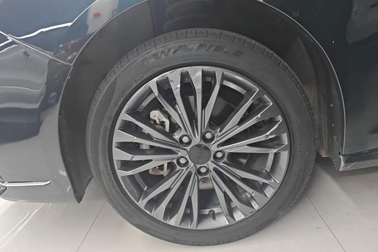 Used Dongfeng Aeolus Yixuan MAX 2021 1.5T Super-Powered Dad Edition Left Front Wheel Hub