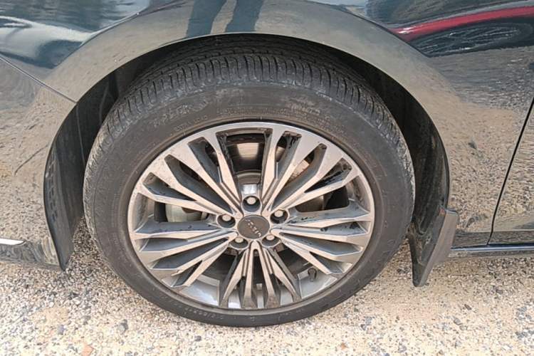 Used Dongfeng Aeolus Yixuan MAX 2021 1.5T Starry Edition Left Front Wheel Hub